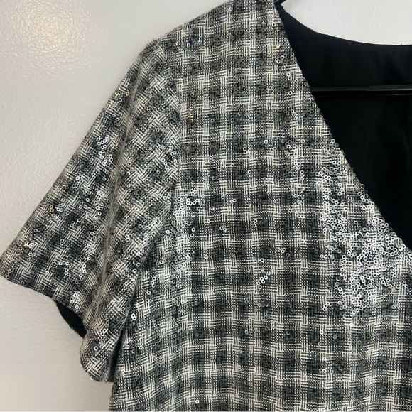 NWT Draper James Collection Plaid Sequin V-neck Top Black/White Size Small - Picture 4 of 14
